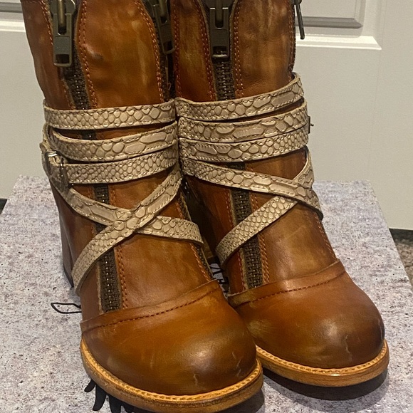 Freebird by STEVEN Balboa SZ 8 - Picture 2 of 7